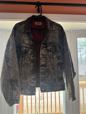 Levi's Black Acid-Wash Denim Jacket with Red Plaid Lining